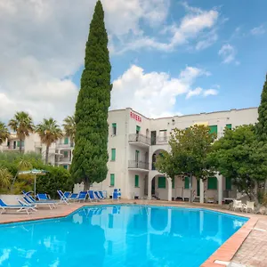 ** Aparthotel Riviera Italia